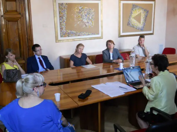 2013, 27 giugno: Rom, Headquarter of Regione Autonoma Friuli Venezia Giulia. meeting with the "National Youth Forum"