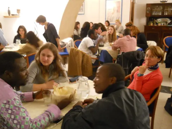 2013, 6 ottobre: World Youth Forum Right to Dialogue. Goodby party